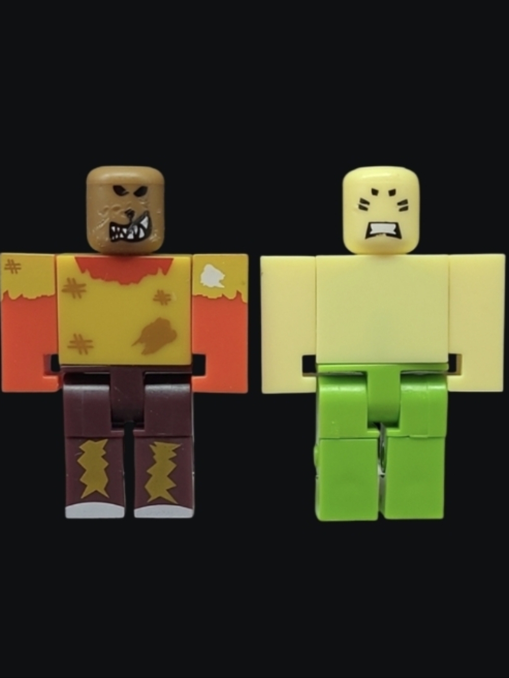 JAZWARES                      2 ROBLOX FIGURES                            2 1/2"